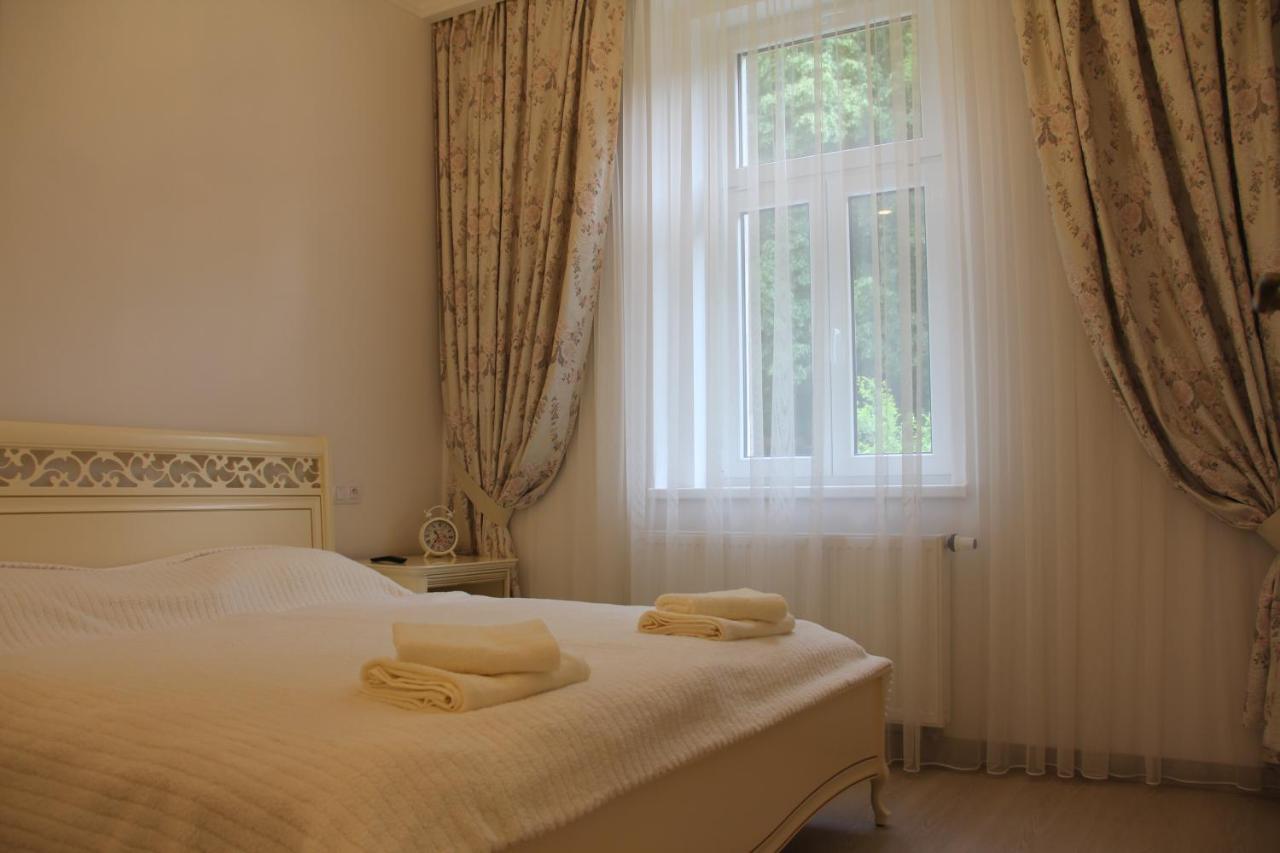 Jurincom Apartments Kralovska Vyhlidka Karlovy Vary Esterno foto