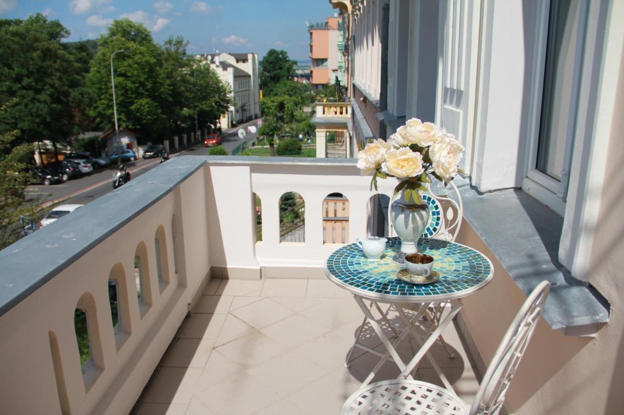 Jurincom Apartments Kralovska Vyhlidka Karlovy Vary Esterno foto